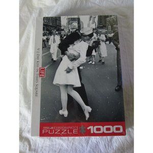 New Eurographics TIME LIFE V-J Day Kiss in Times Square 1000 piece Jigsaw Puzzle